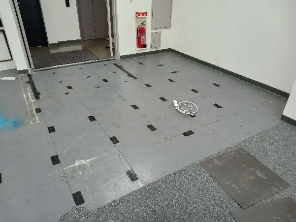 移転R1