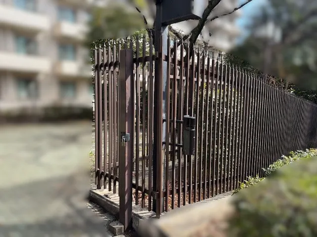 鉄柵6