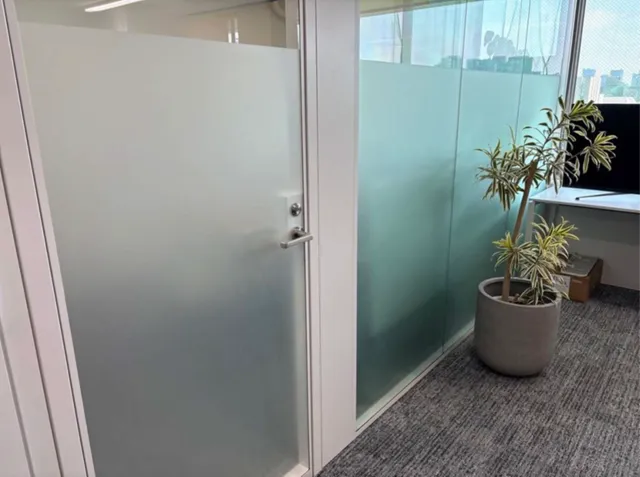 ガラスフィルム施工3